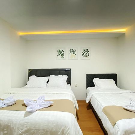 Double D Guesthouse Syariah Bukittinggi Extérieur photo
