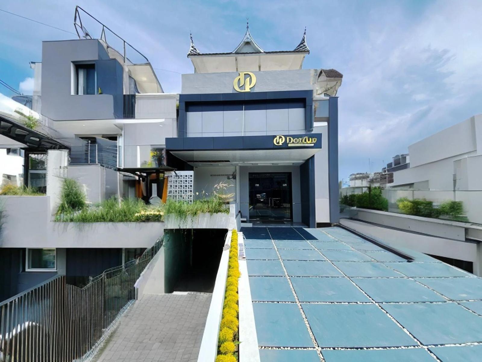 Double D Guesthouse Syariah Bukittinggi Extérieur photo